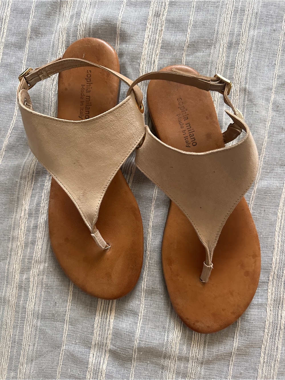 Sophia Milano Italian Beige Suede Flat Sandals | New with Flaws | 10